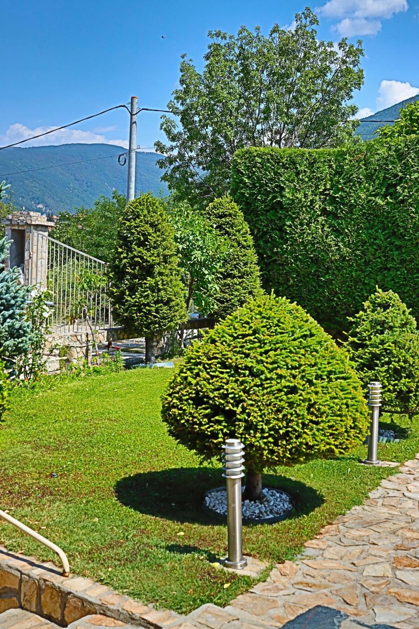 Holiday House Kubrat Sapareva Banya Bagian luar foto