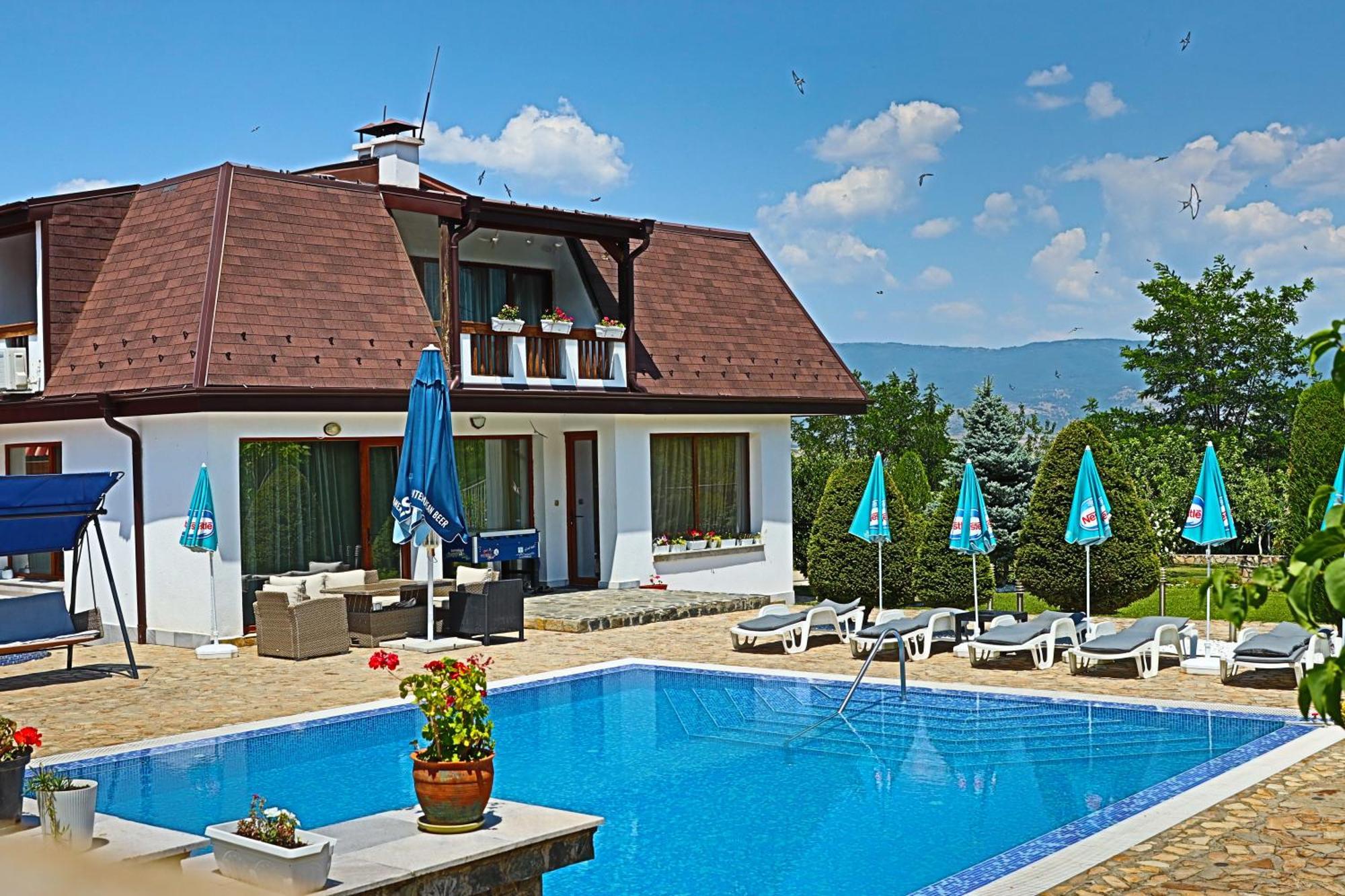 Holiday House Kubrat Sapareva Banya Bagian luar foto