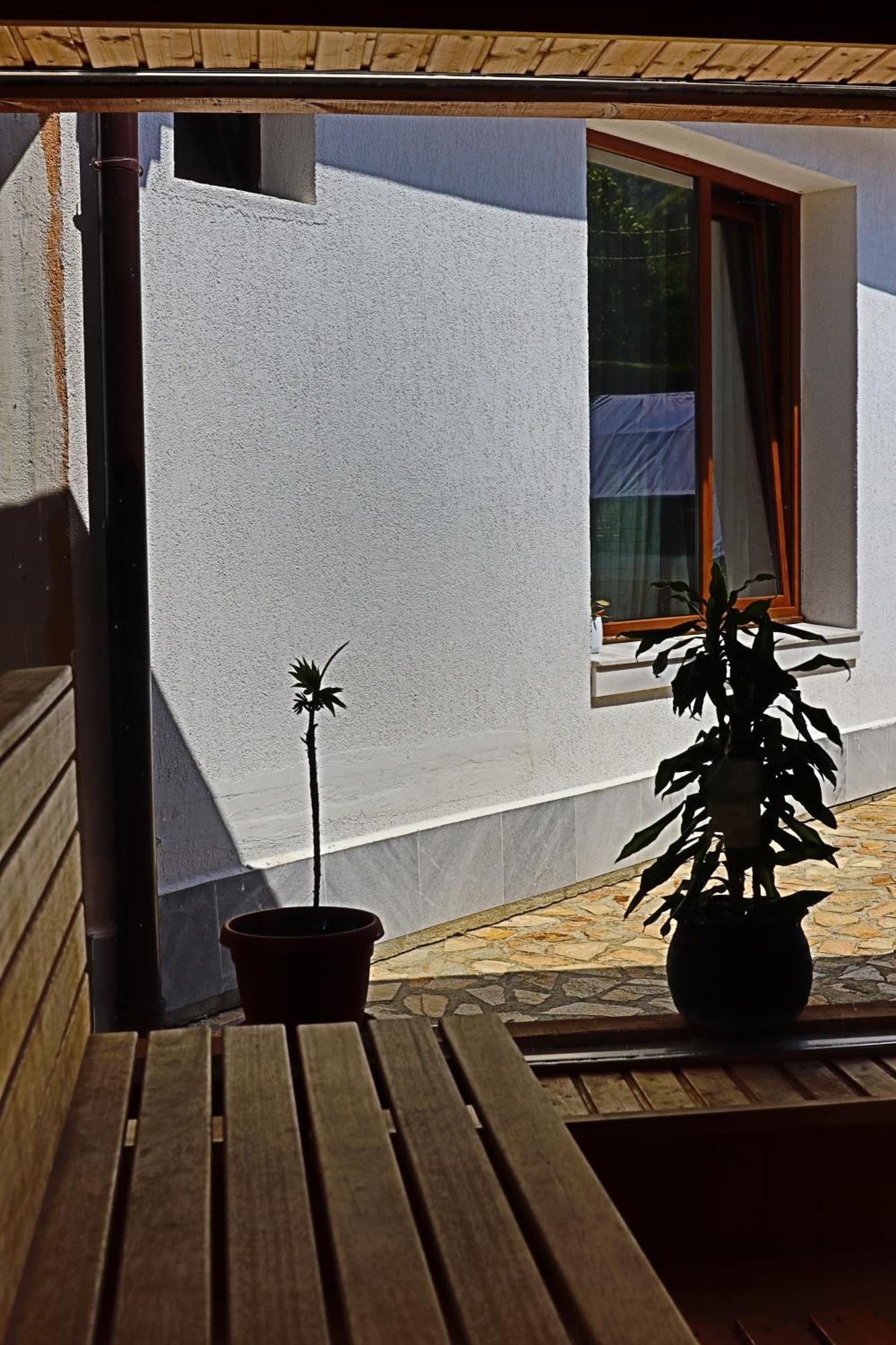 Holiday House Kubrat Sapareva Banya Bagian luar foto