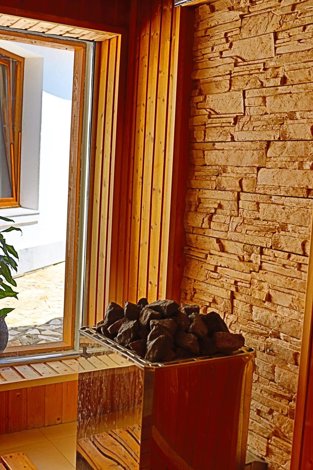 Holiday House Kubrat Sapareva Banya Bagian luar foto