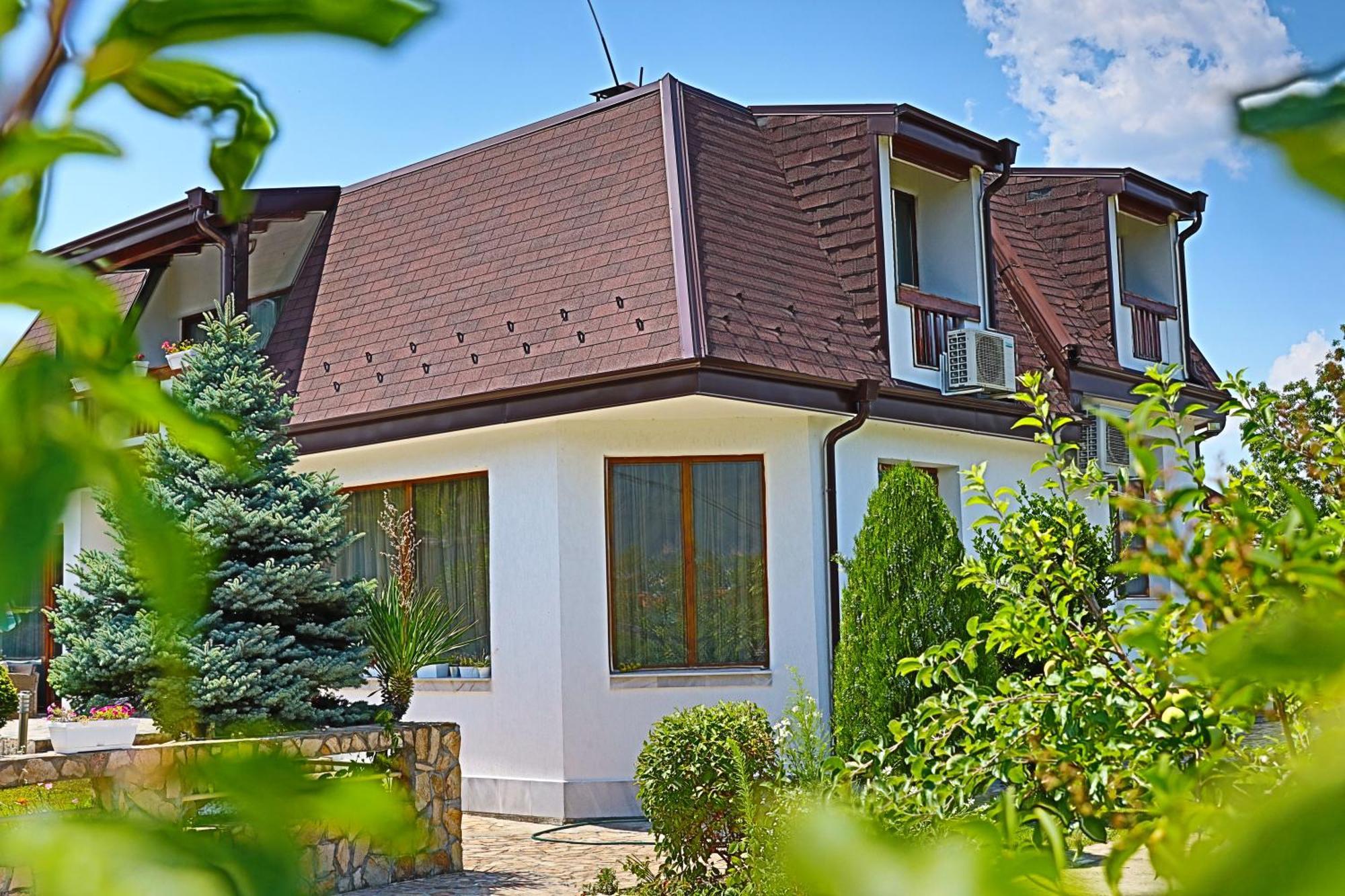 Holiday House Kubrat Sapareva Banya Bagian luar foto