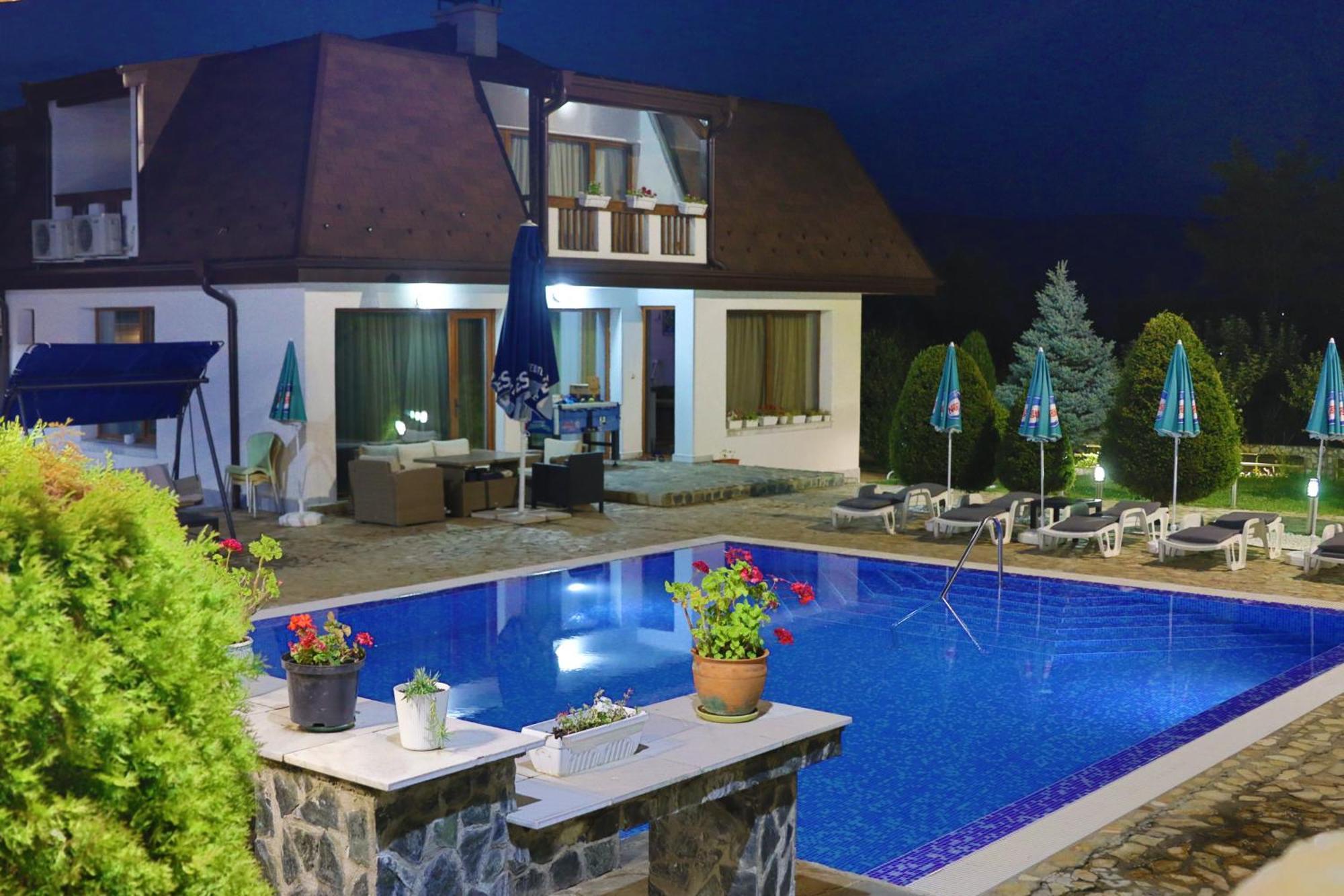 Holiday House Kubrat Sapareva Banya Bagian luar foto