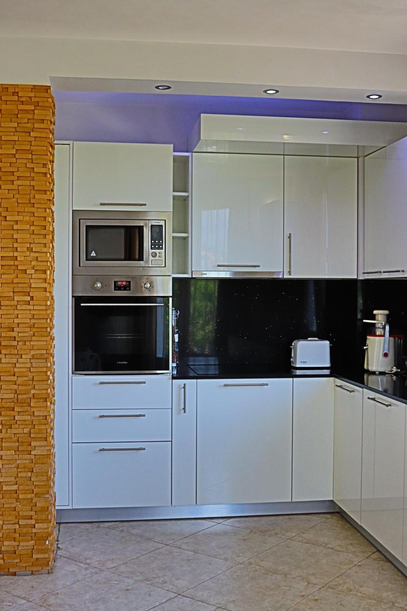 Holiday House Kubrat Sapareva Banya Bagian luar foto