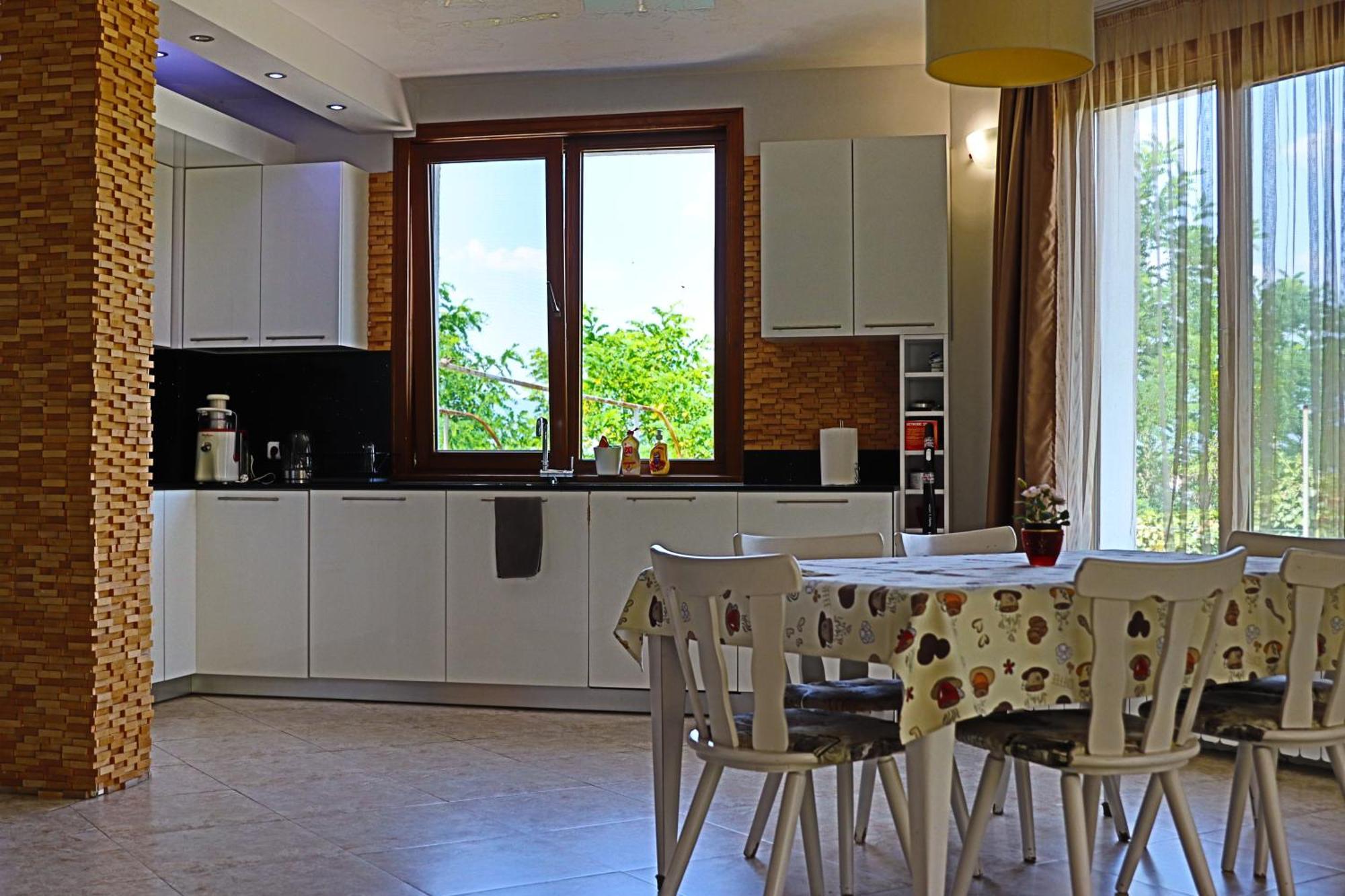 Holiday House Kubrat Sapareva Banya Bagian luar foto