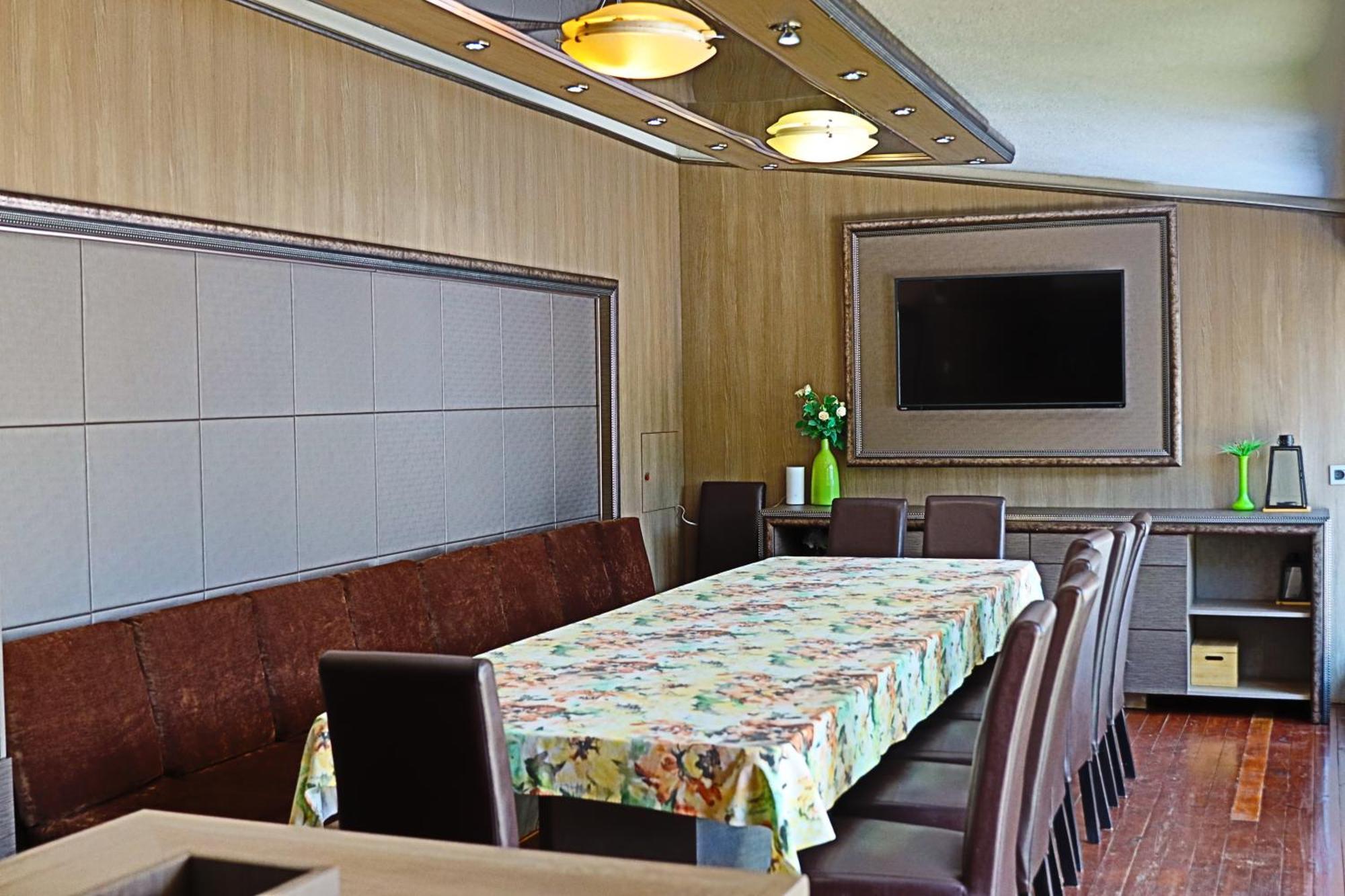 Holiday House Kubrat Sapareva Banya Bagian luar foto