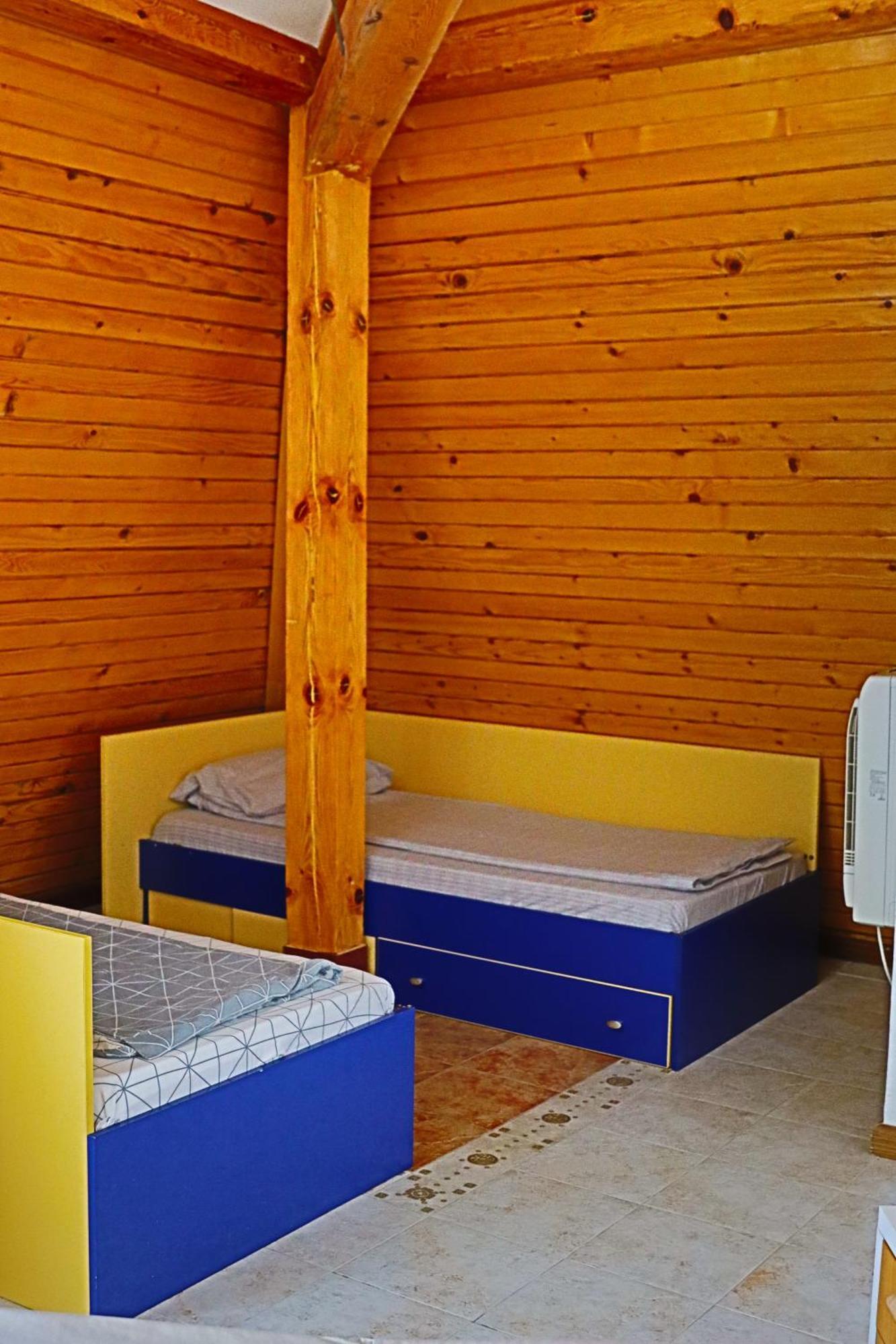 Holiday House Kubrat Sapareva Banya Bagian luar foto